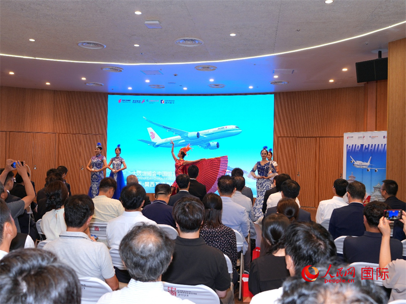 現(xiàn)場(chǎng)演出。人民網(wǎng) 許可攝