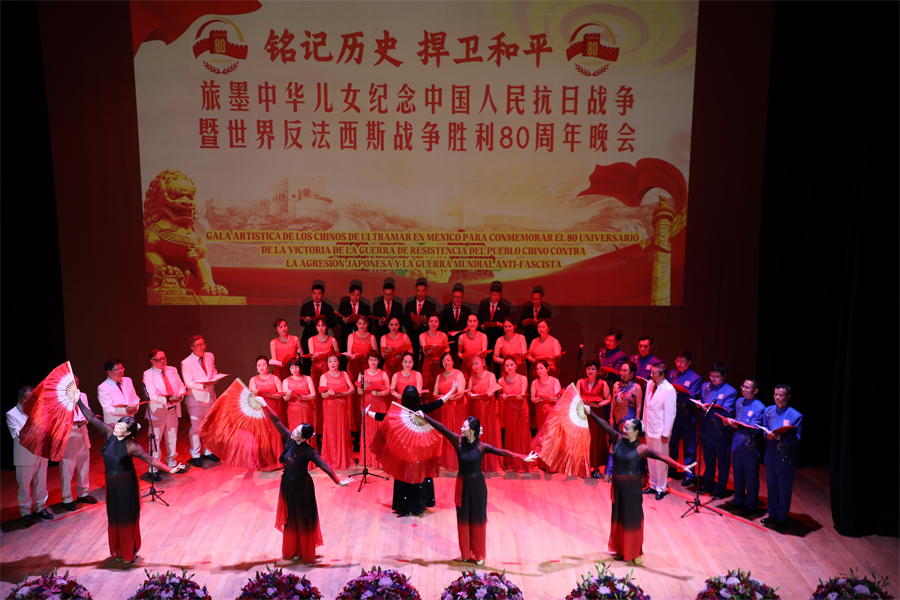 活動現(xiàn)場。埃內(nèi)斯托·多明戈斯攝