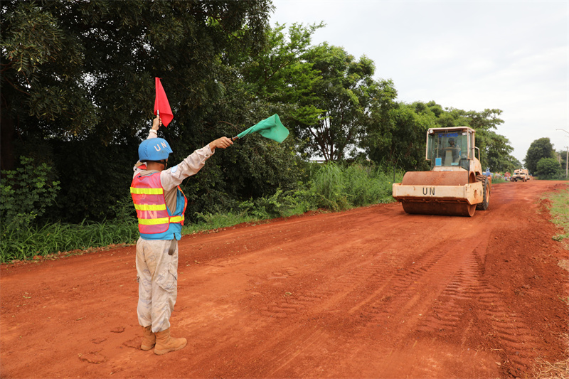 圖為維和工兵分隊進行工程保障演練。（張曉昆 攝）2