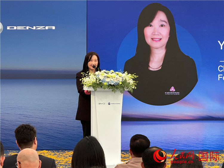 泰國工業(yè)聯(lián)合會汽車工業(yè)協(xié)會主席玉品·本西里占致辭。人民網(wǎng)記者 簡承淵攝