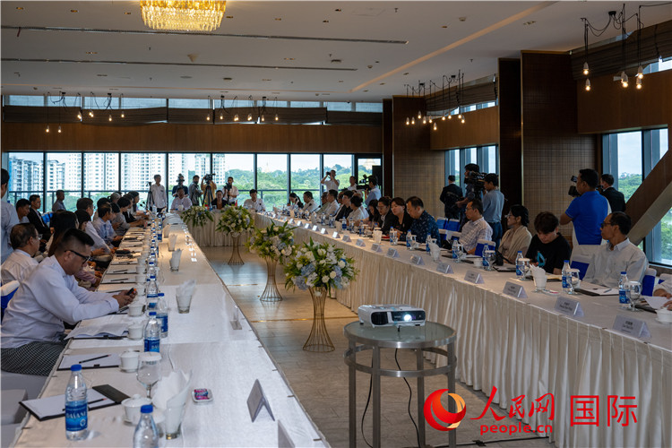 座談會現(xiàn)場。人民網(wǎng)記者 謝佳君攝