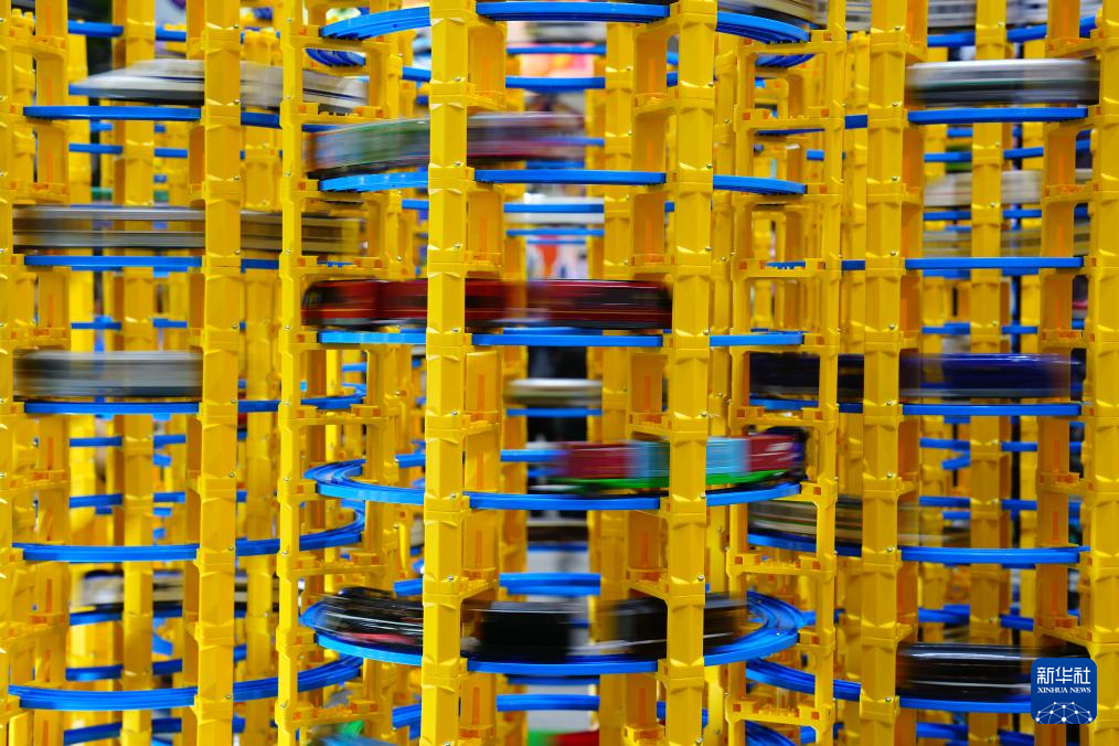 這是8月28日在日本東京玩具展上拍攝的火車玩具。新華社記者 賈浩成 攝