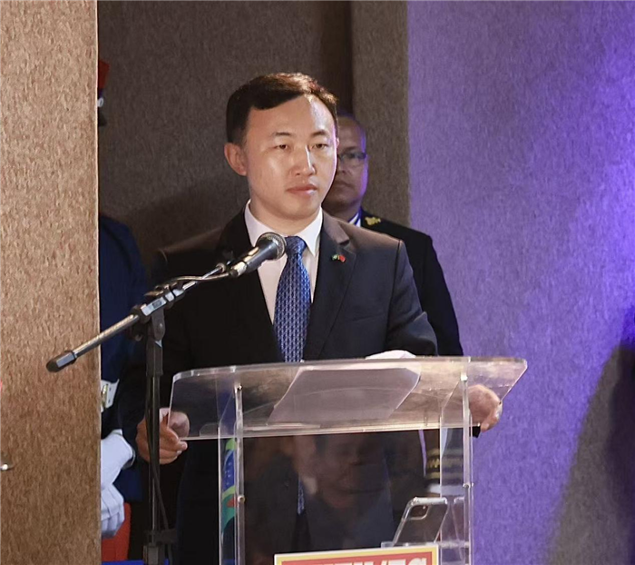 中國(guó)駐里約熱內(nèi)盧代總領(lǐng)事王海濤發(fā)表致辭。人民網(wǎng)記者宋亦然攝