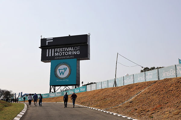 約翰內(nèi)斯堡汽車節(jié)現(xiàn)場(chǎng)。人民網(wǎng)記者 戴楷然攝