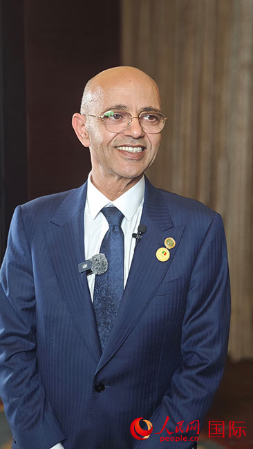 阿拉伯國(guó)家聯(lián)盟駐華代表處主任法赫米接受人民網(wǎng)記者采訪。人民網(wǎng)記者 寬容攝