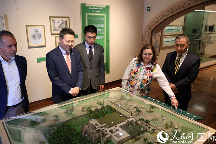 活動(dòng)現(xiàn)場。埃內(nèi)斯托·多明戈斯攝