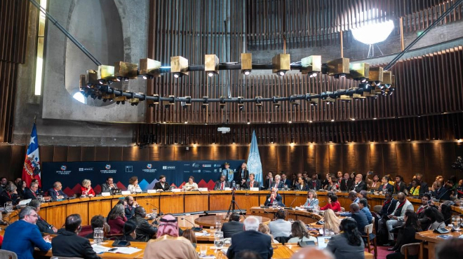 世界教師峰會(huì)聚焦全球教師短缺