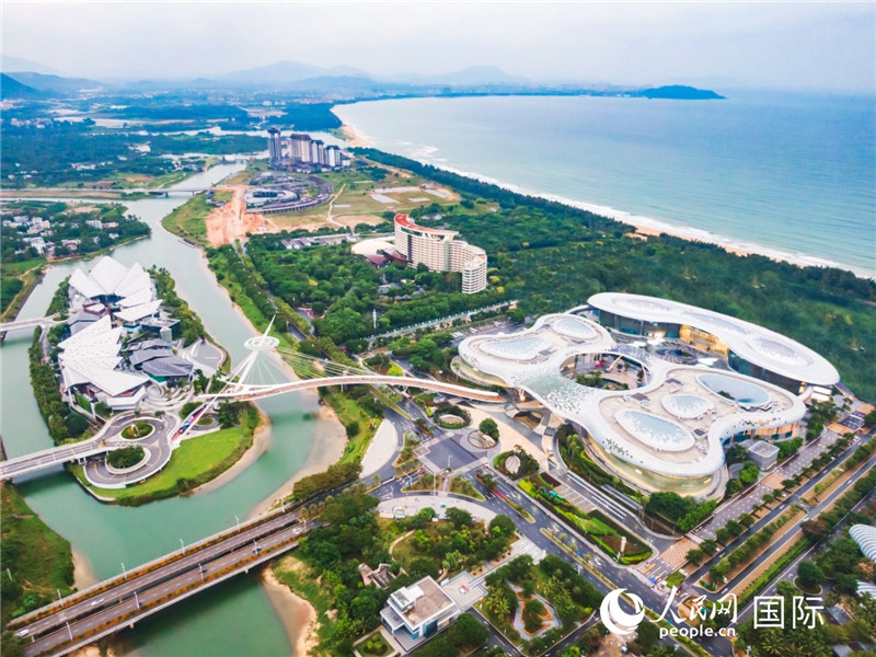 三亞國際免稅城航拍圖。圖片來源：人民網(wǎng)