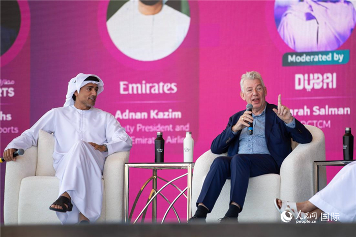 簡報會上的討論會。人民網(wǎng) 塔里克·易卜拉欣攝