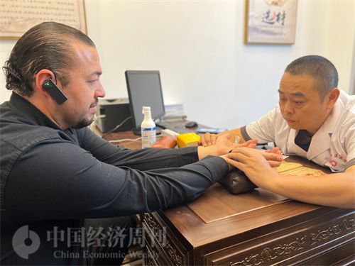   ýӛM(jn)t(y)\t(y)Ї(jng)(j)ܿӛ ־(qing)z