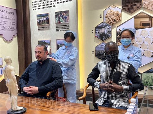   ýӛߠ(zhng)ȿֺw(yn)ֱЇ(jng)(j)ܿӛ ־(qing) z