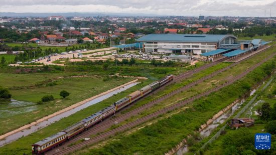   720գϓ̩羳F·\܇_(d)ϓf_վo˙CƬAl(f)P̔z