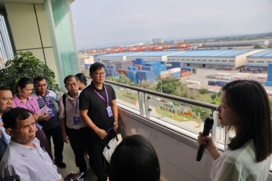   ýwLFɆTڳɶHF·۬F(xin)B플 vTĽBЇ(jng)ܿӛФz