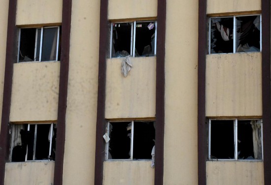 這是11月29日在敘利亞阿勒頗拍攝的一處遭襲建筑。新華社發(fā)