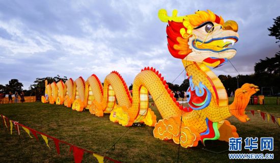 圖為2025年奧克蘭元宵燈節(jié)現(xiàn)場(chǎng)。（圖片由奧克蘭中國(guó)文化中心提供）