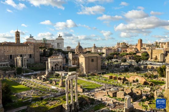這是3月25日在意大利羅馬拍攝的古羅馬廣場。新華社記者 李京 攝