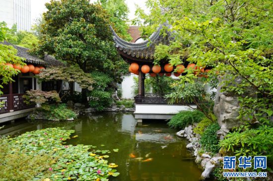圖為蘭蘇園內(nèi)的蘇州式建筑。萬(wàn)斌 攝
